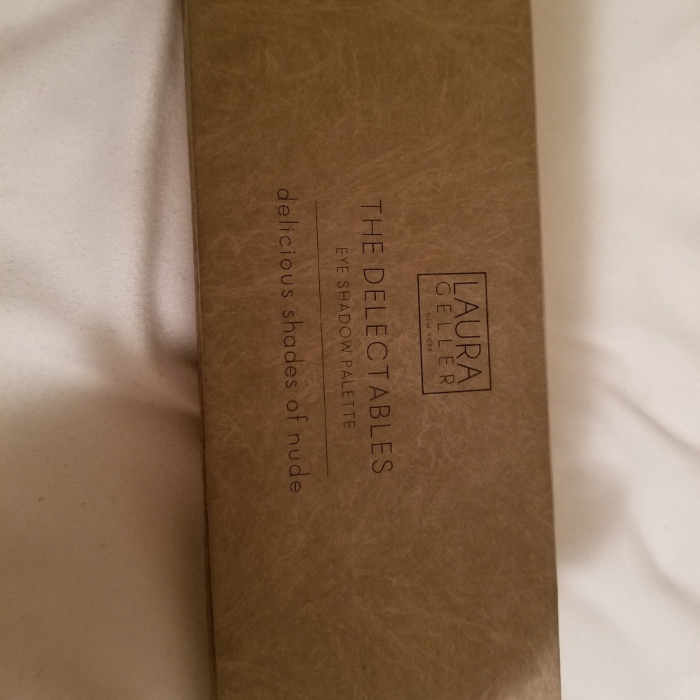Laura Geller the Delectables eyeshadow pallet nude